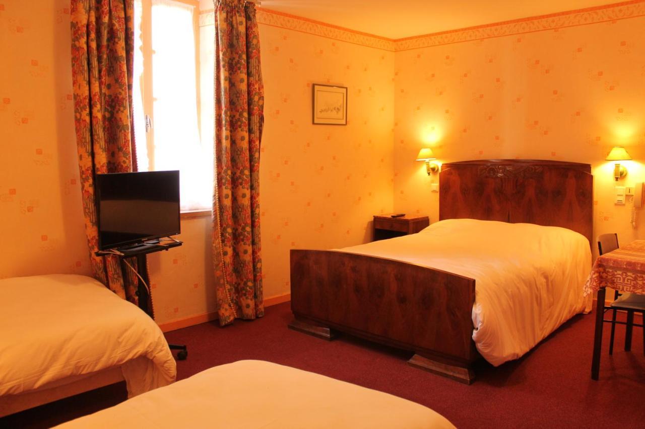 Hotel Le Commerce Mirepoix  Bagian luar foto