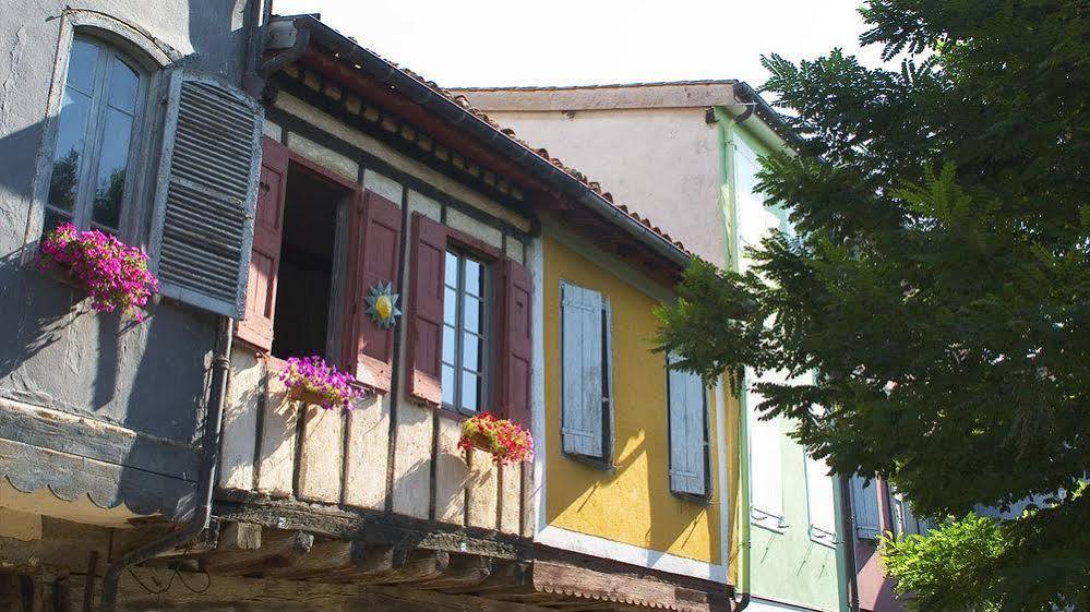 Hotel Le Commerce Mirepoix  Bagian luar foto